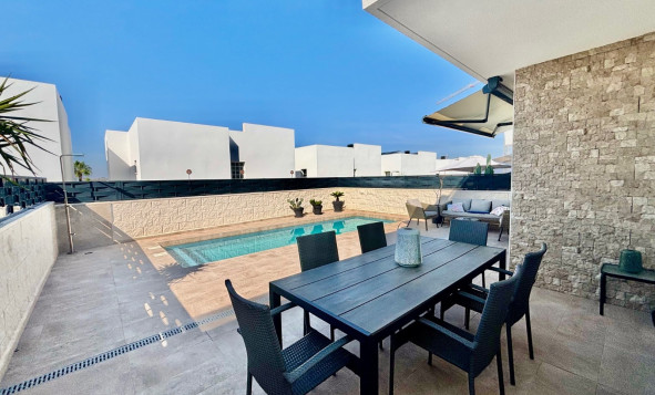 Herverkoop - 3. Halfvrijstaand huis - Benijofar - Costa Blanca Zuid