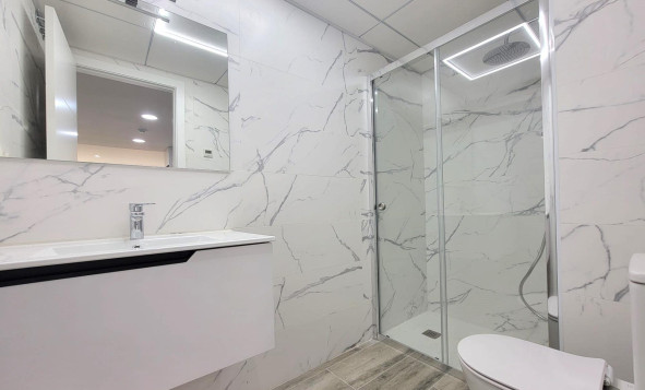 Herverkoop - 1. Appartement / flat - Torrevieja - Costa Blanca Zuid