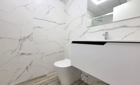 Herverkoop - 1. Appartement / flat - Torrevieja - Costa Blanca Zuid