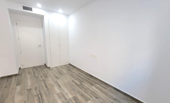 Herverkoop - 1. Appartement / flat - Torrevieja - Costa Blanca Zuid