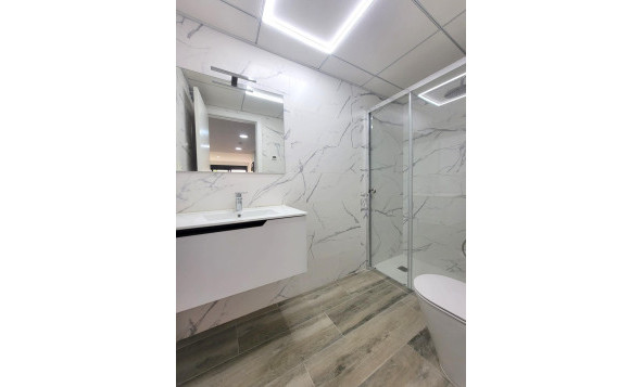 Herverkoop - 1. Appartement / flat - Torrevieja - Costa Blanca Zuid