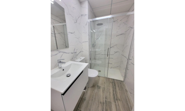 Herverkoop - 1. Appartement / flat - Torrevieja - Costa Blanca Zuid