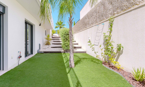 Herverkoop - 3. Halfvrijstaand huis - San Miguel de Salinas - Costa Blanca Zuid