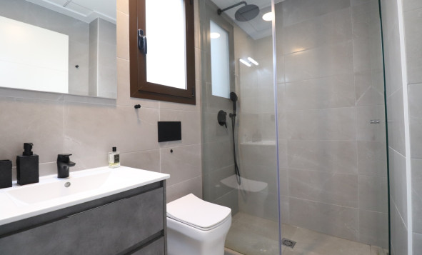 Herverkoop - 2. Town house / tussenwoning - Benijofar - Costa Blanca Zuid