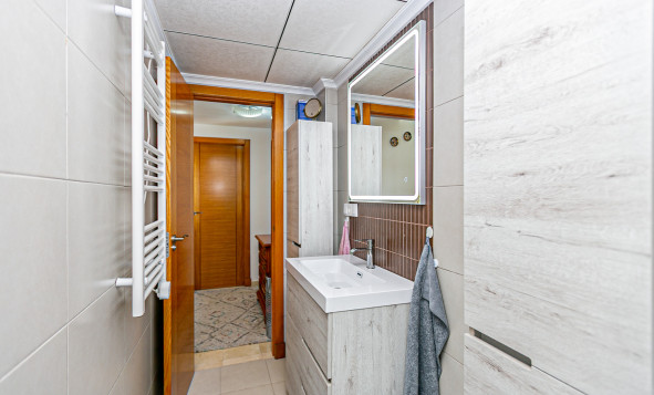 Herverkoop - 2. Town house / tussenwoning - Guardamar del Segura - Costa Blanca Zuid