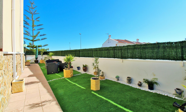 Reventa - 2. Chalet adosado - San Miguel de Salinas - Costa Blanca Sur