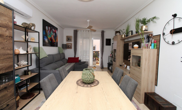 Reventa - 2. Chalet adosado - San Miguel de Salinas - Costa Blanca Sur