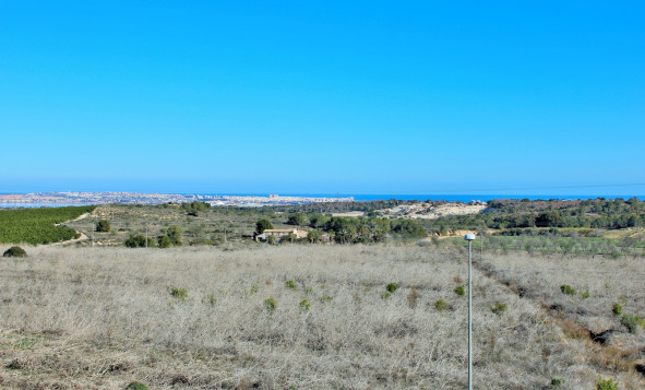 Reventa - 2. Chalet adosado - San Miguel de Salinas - Costa Blanca Sur