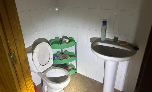 Resale - Commercial property - Jacarilla - Costa Blanca South