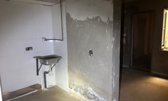 Resale - Commercial property - Jacarilla - Costa Blanca South