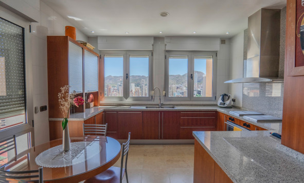 Herverkoop - 1. Appartement / flat - Benidorm - Benidorm - City