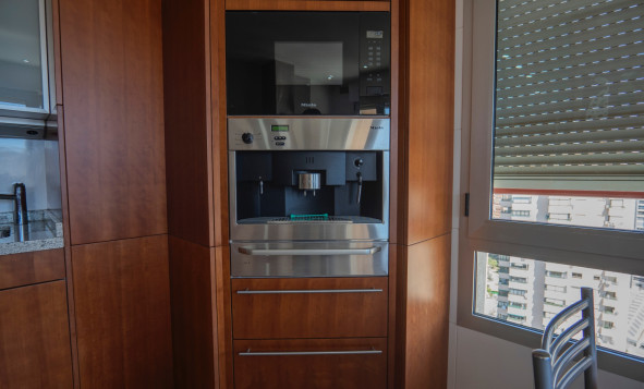 Herverkoop - 1. Appartement / flat - Benidorm - Benidorm - City