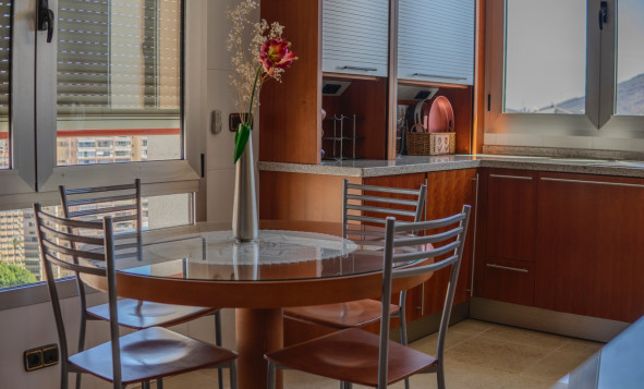 Herverkoop - 1. Appartement / flat - Benidorm - Benidorm - City