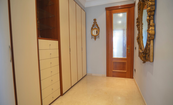 Herverkoop - 1. Appartement / flat - Benidorm - Benidorm - City