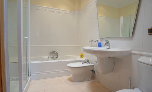 Herverkoop - 1. Appartement / flat - Benidorm - Benidorm - City