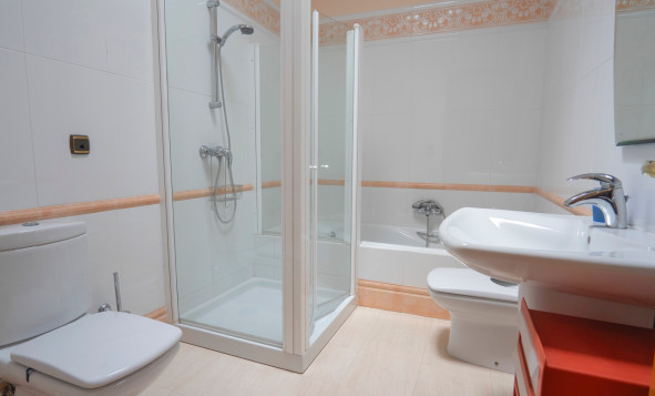 Herverkoop - 1. Appartement / flat - Benidorm - Benidorm - City