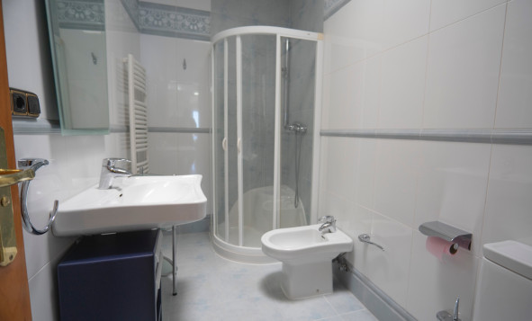 Herverkoop - 1. Appartement / flat - Benidorm - Benidorm - City