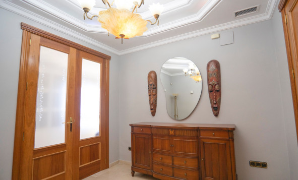 Herverkoop - 1. Appartement / flat - Benidorm - Benidorm - City