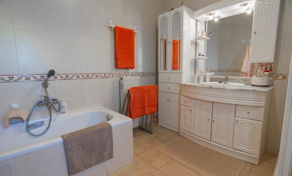 Resale - 3. Semi-detached house - Ciudad Quesada - Costa Blanca South