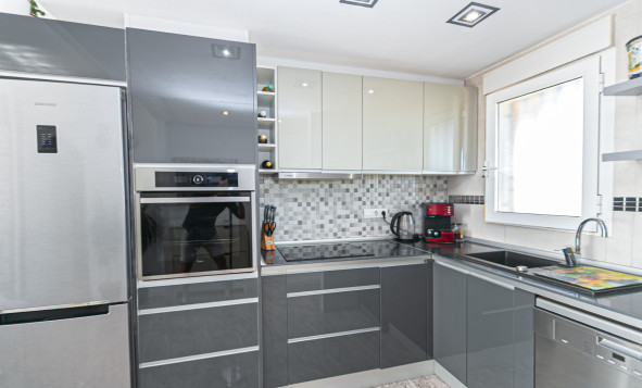 Resale - 1. Apartment / flat - La Zenia - Costa Blanca South