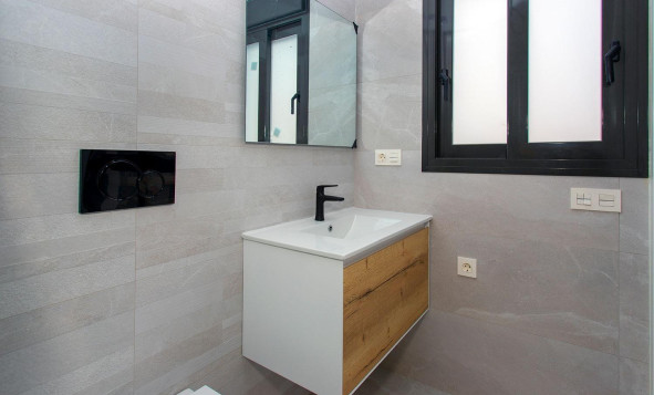 Herverkoop - 1. Appartement / flat - Torrevieja - Costa Blanca Zuid