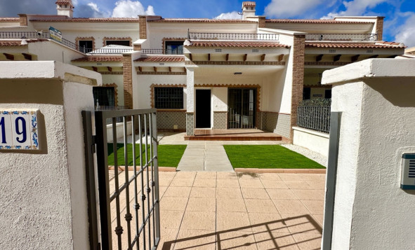 Herverkoop - 2. Town house / tussenwoning - San Miguel de Salinas - Costa Blanca Zuid