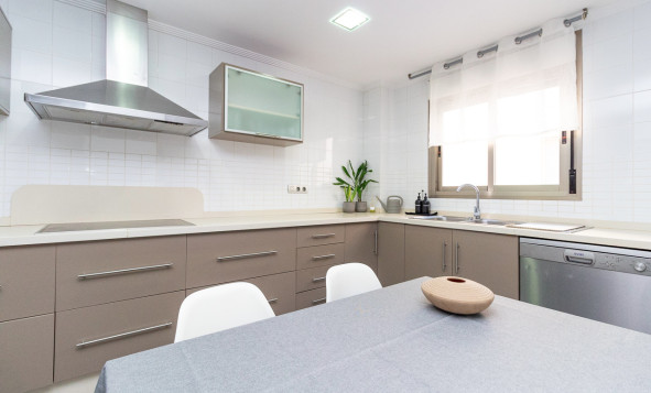 Herverkoop - 1. Appartement / flat - Torrevieja - Costa Blanca Zuid