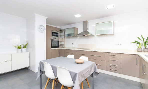 Herverkoop - 1. Appartement / flat - Torrevieja - Costa Blanca Zuid