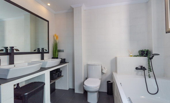 Herverkoop - 1. Appartement / flat - Torrevieja - Costa Blanca Zuid