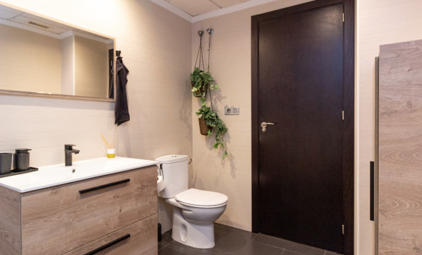 Herverkoop - 1. Appartement / flat - Torrevieja - Costa Blanca Zuid