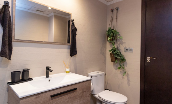 Herverkoop - 1. Appartement / flat - Torrevieja - Costa Blanca Zuid