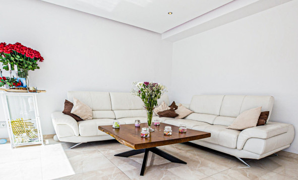 Herverkoop - 3. Halfvrijstaand huis - La Zenia - Costa Blanca Zuid