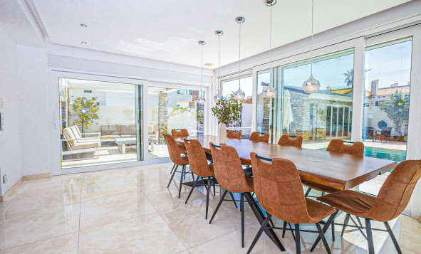 Herverkoop - 3. Halfvrijstaand huis - La Zenia - Costa Blanca Zuid