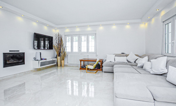 Herverkoop - 3. Halfvrijstaand huis - La Zenia - Costa Blanca Zuid