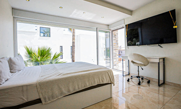 Herverkoop - 3. Halfvrijstaand huis - La Zenia - Costa Blanca Zuid