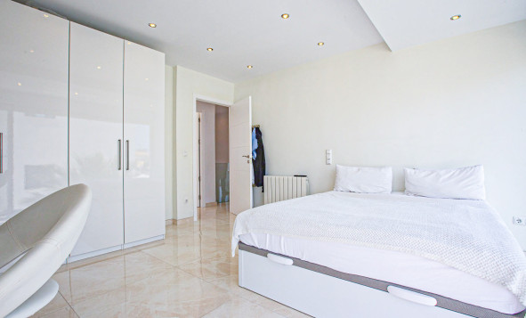 Herverkoop - 3. Halfvrijstaand huis - La Zenia - Costa Blanca Zuid