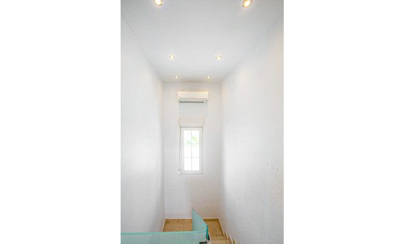 Herverkoop - 3. Halfvrijstaand huis - La Zenia - Costa Blanca Zuid