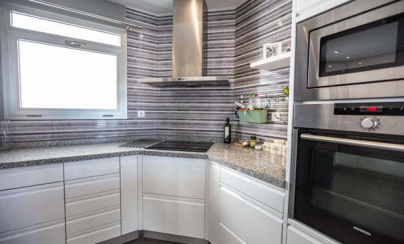 Herverkoop - 1. Appartement / flat - Villamartin - Costa Blanca Zuid