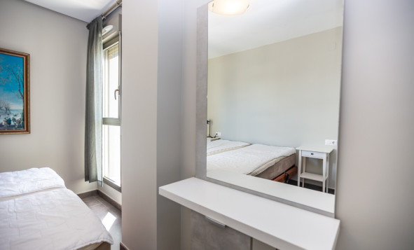 Herverkoop - 1. Appartement / flat - Villamartin - Costa Blanca Zuid