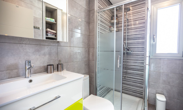 Herverkoop - 1. Appartement / flat - Villamartin - Costa Blanca Zuid