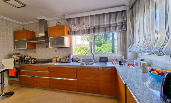 Herverkoop - 3. Halfvrijstaand huis - Torrevieja - Costa Blanca Zuid