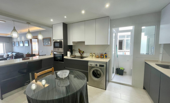 Herverkoop - 1. Appartement / flat - Torrevieja - Costa Blanca Zuid