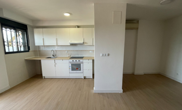 Herverkoop - 2. Town house / tussenwoning - Daya Nueva - Costa Blanca Zuid