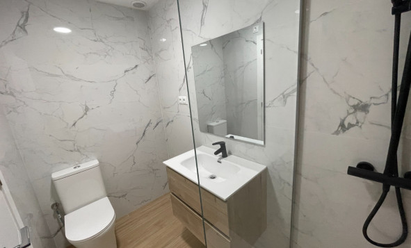 Herverkoop - 2. Town house / tussenwoning - Daya Nueva - Costa Blanca Zuid