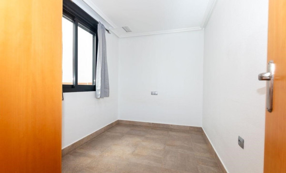 Resale - 1. Apartment / flat - La Mata - Costa Blanca South