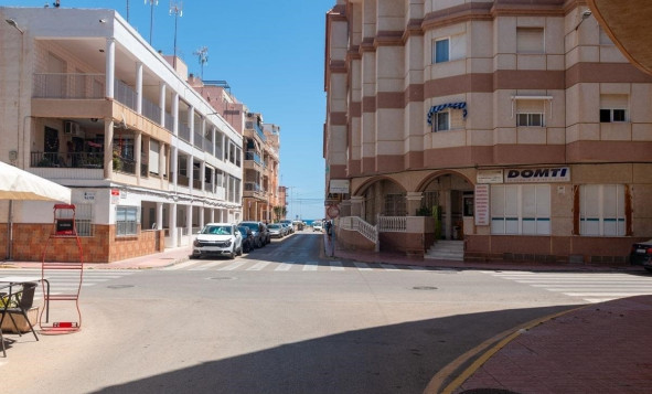 Resale - 1. Apartment / flat - La Mata - Costa Blanca South