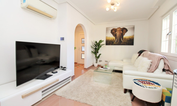 Herverkoop - 3. Halfvrijstaand huis - Villamartin - Costa Blanca Zuid