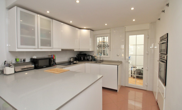 Herverkoop - 3. Halfvrijstaand huis - Villamartin - Costa Blanca Zuid