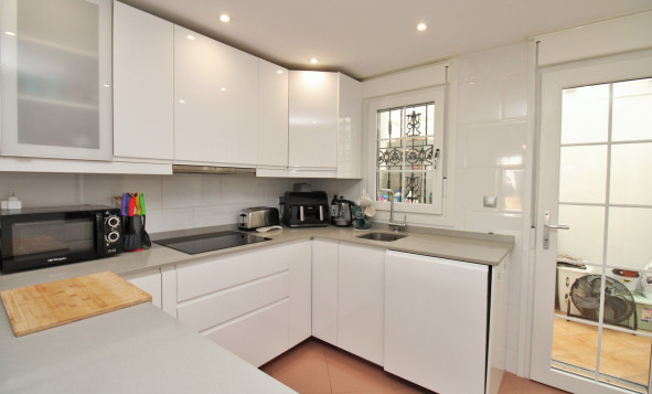 Herverkoop - 3. Halfvrijstaand huis - Villamartin - Costa Blanca Zuid