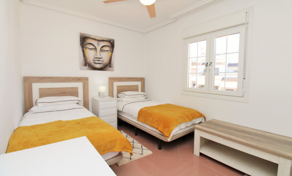 Herverkoop - 3. Halfvrijstaand huis - Villamartin - Costa Blanca Zuid